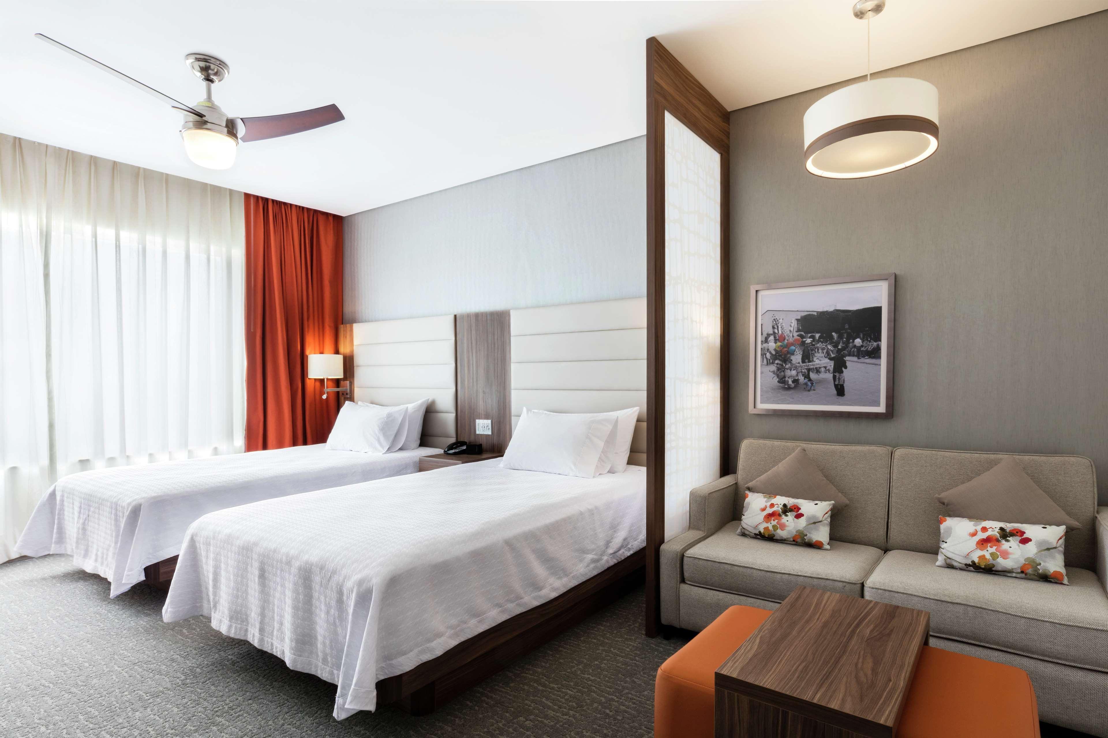 Hotel Fiesta Aeropuerto Del Bajio Silao